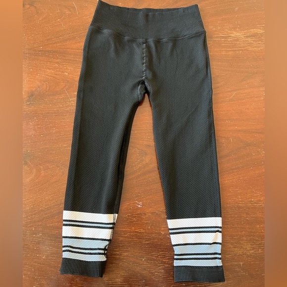 Free People Movement Finish Line Legging | black | xs/s - Picture 3 of 9